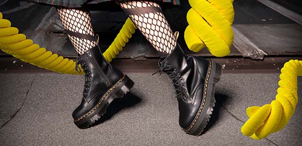 Dr. Martens Jetta White Sendal Leather Zip Platform Quad Boots Womens US 8  NEW